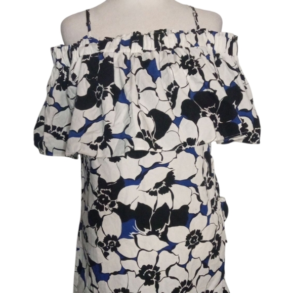 Beautiful Who What Wear Floral Ruffle Hem Off Shoulder Dress Size Medium NWT - Picture 4 of 7